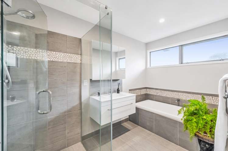 100 Sunline Avenue Lincoln_18