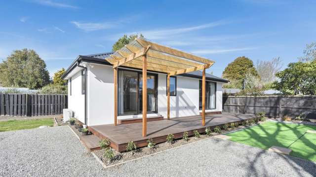 2/397 Sawyers Arms Road Harewood_3