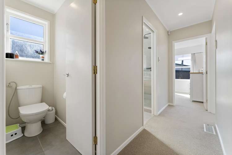 21 Lowtherhurst Road Massey_14