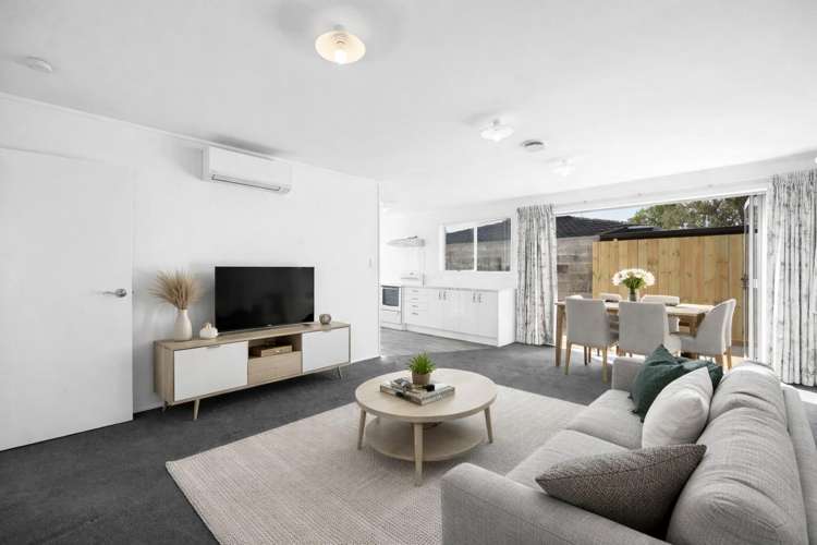 13B Sandalwood Drive Dinsdale_5