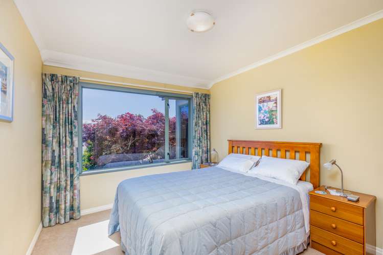 48 Olympus Way Richmond_8