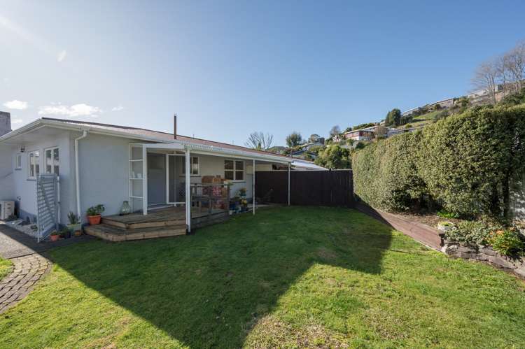 2/10 Matangi Street Stoke_14