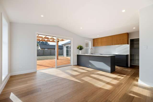 27 Plover Avenue Amberley_2