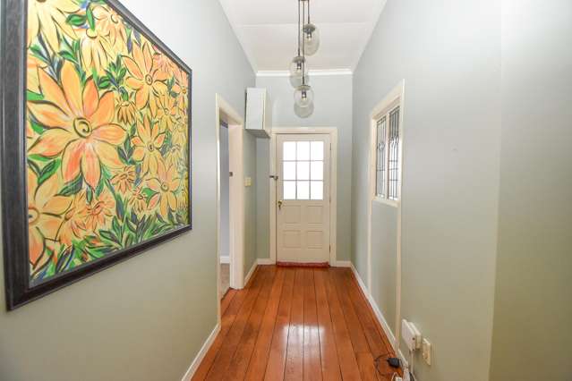 243 High Street North Carterton_1