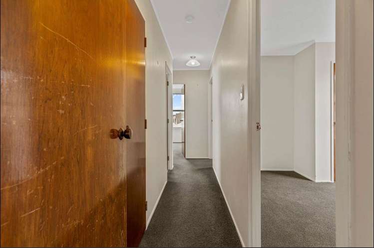 2b Tui Avenue Forest Lake_9