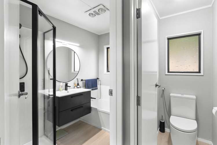 8 Puketotara Street Highlands Park_14