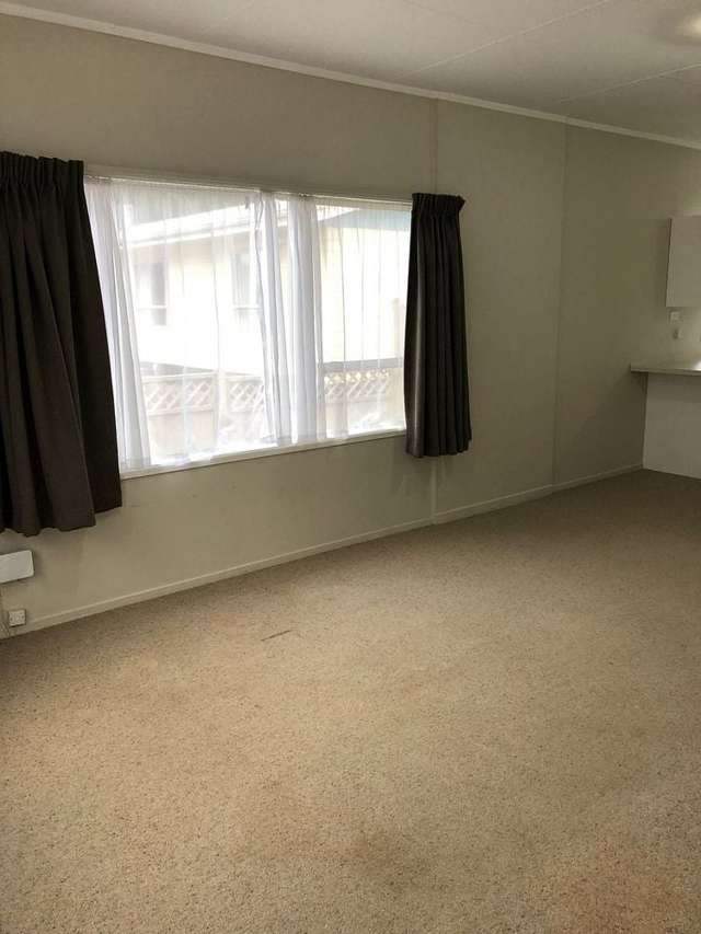 2/6 Baker Street Waihi_4