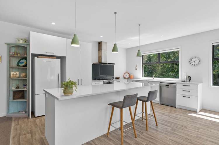 6A Holiday Crescent Mangawhai Heads_1