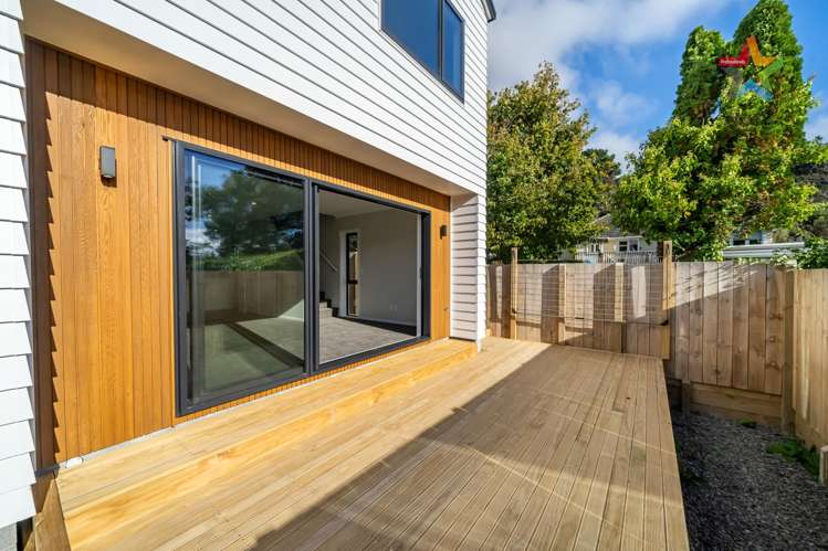 11/1 Helvetia Grove Naenae_13