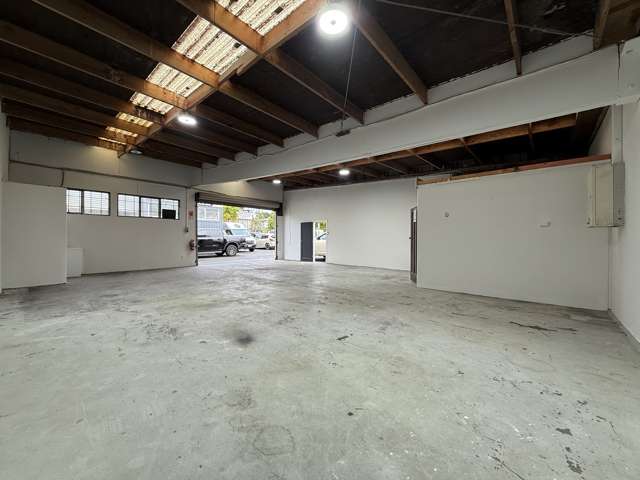 A/58 Bruce McLaren Road Henderson_4