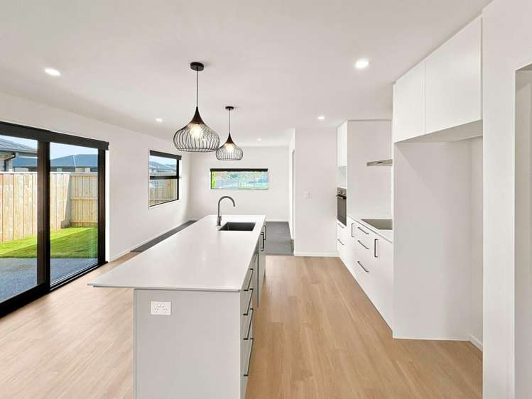 5 Nirmal Way Rolleston_2