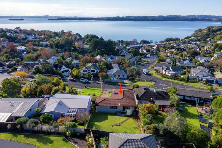 35 Montgomery Crescent Cockle Bay_2