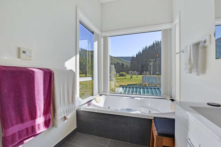 111 Bates Road Takaka Hill_13