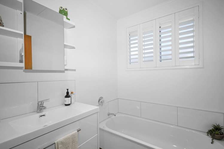 22 Berkeley Road Wainuiomata_14