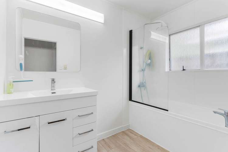 35 Coniston Avenue Te Atatu South_10