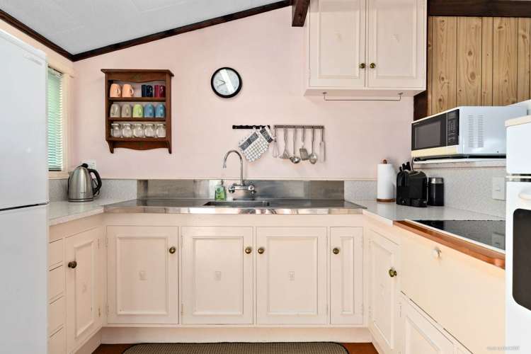 33 Ronald Avenue Glenbrook_5