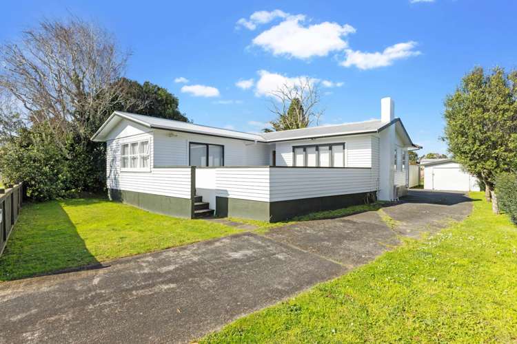 9 & 9A Clark Street Manurewa_4