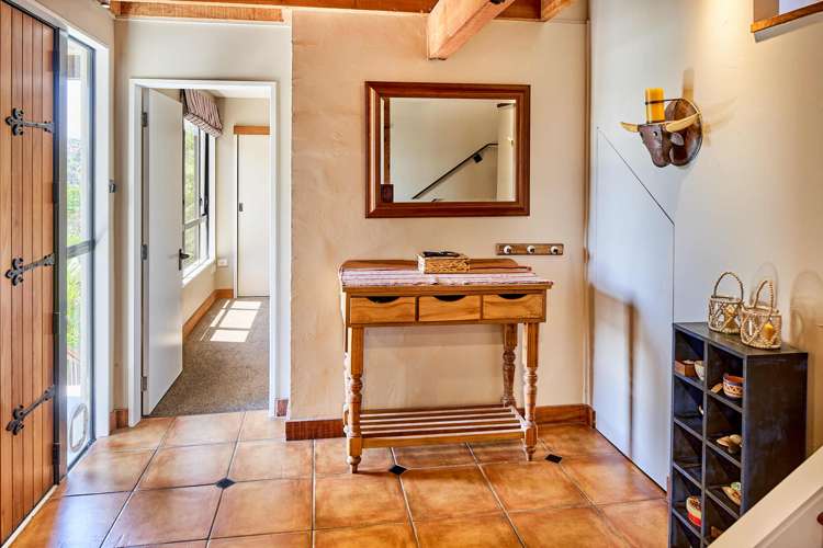 82 Paremata Road Paremata_14