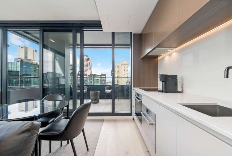 2307/10 Commerce Street Auckland Central_7