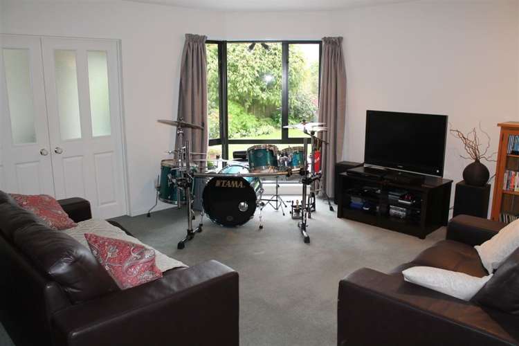 37 Millstream Drive Lincoln_5