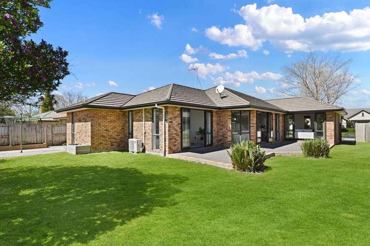 44 Wiltshire Drive Huntington_26