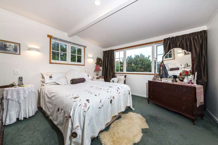 865 Wilson Road South Head_13