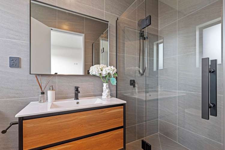 51 Parkland Loop Wainui_12