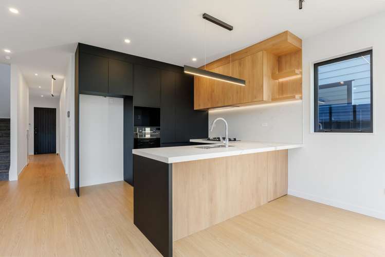 92A Tukutata Crescent_1