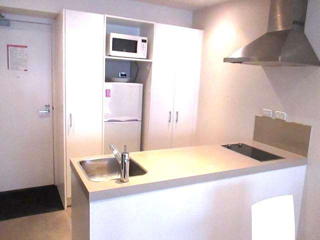 816/72-82 Taranaki Street 2185_2