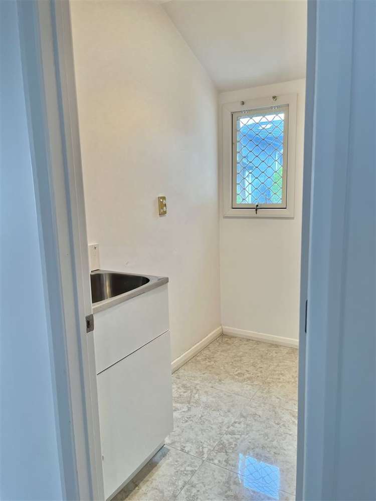 B/6 Fowlds Avenue Sandringham_15