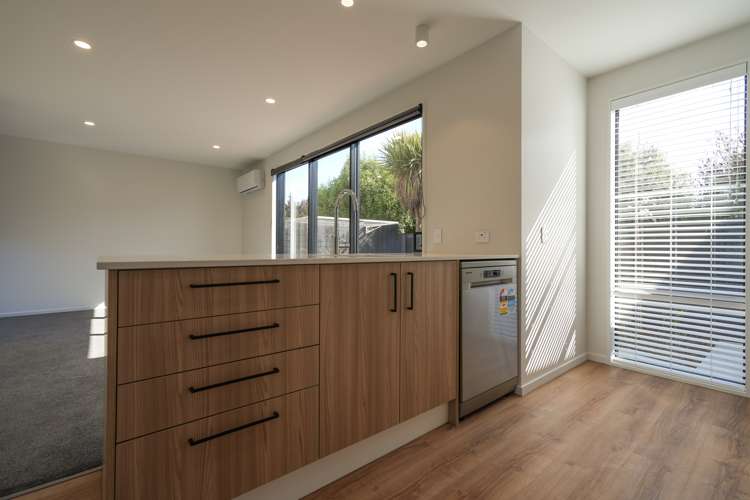 4/63 Waltham Road Sydenham_5