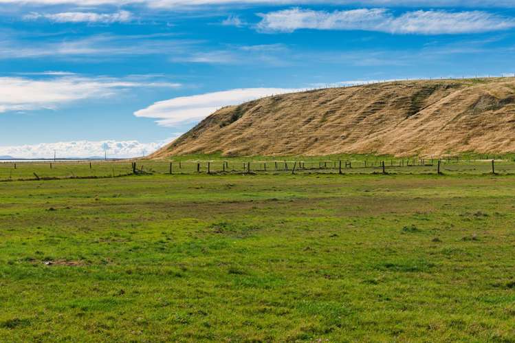 Corner Marfells Beach and Clifford Roads Lake Grassmere_34