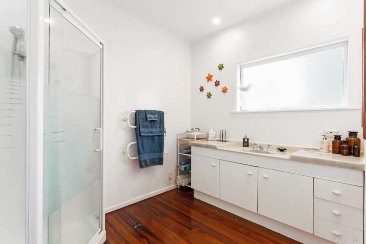 3 Holland Road Hillcrest_22