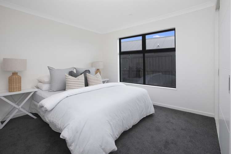 22 Verdeco Boulevard Lincoln_15