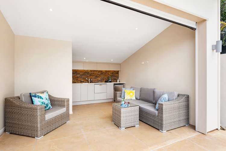 6 Kenley Heights Flat Bush_20