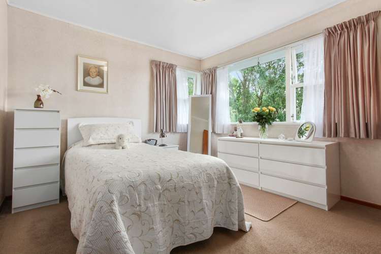 8 Staincross Street Green Bay_11