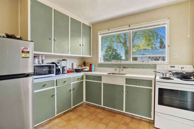 74 Denise Crescent Hornby_9