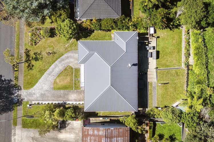 37 Sunrise Boulevard Tawa_25