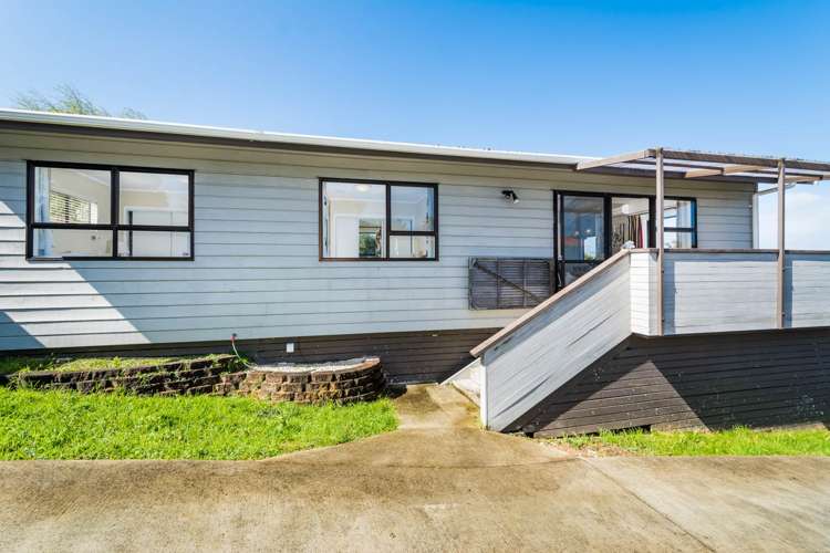 324b East Coast Road Sunnynook_23