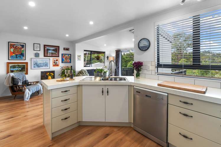 28 Fitzwilliam Drive Torbay_4