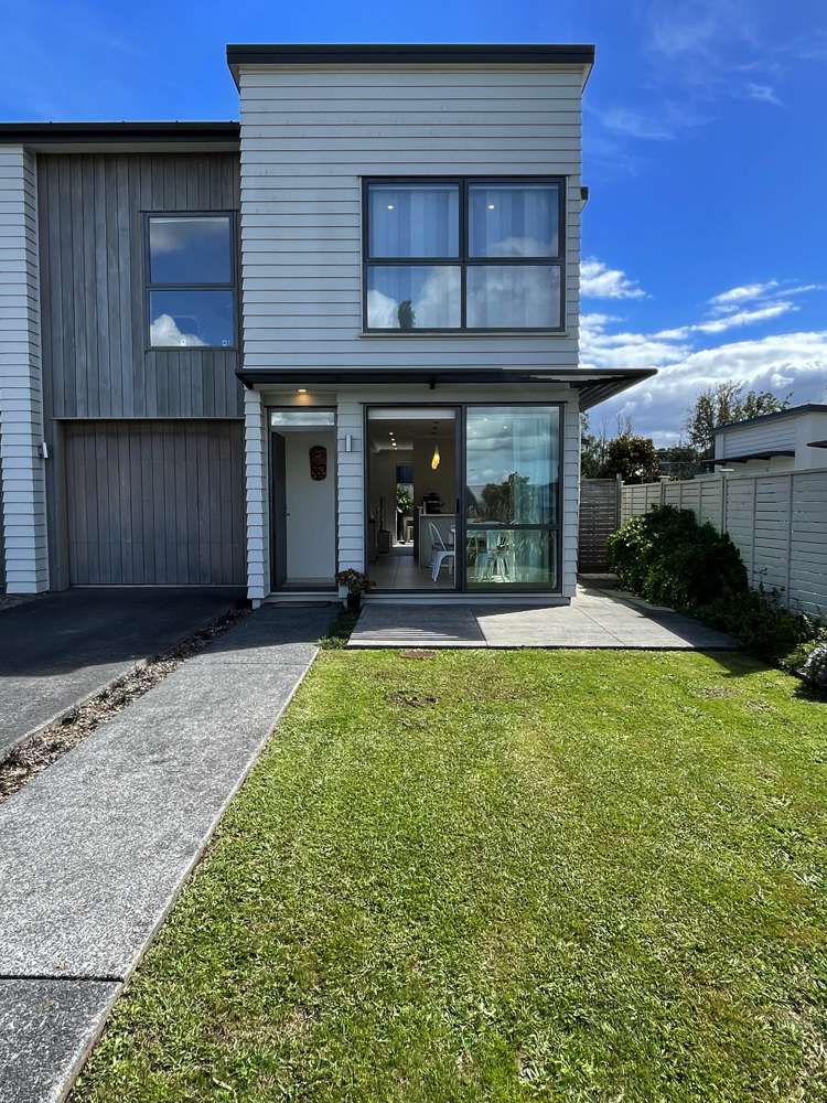 61 Costa Viva Crescent Karaka_9