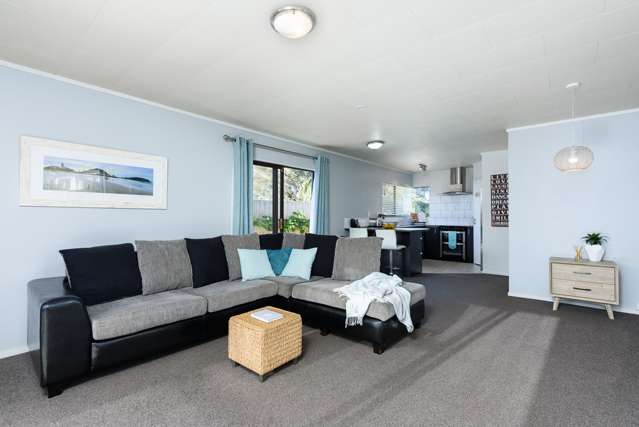 5a Emery Place Papamoa_1