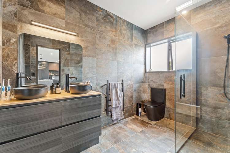 1570 Cove Road Mangawhai_29