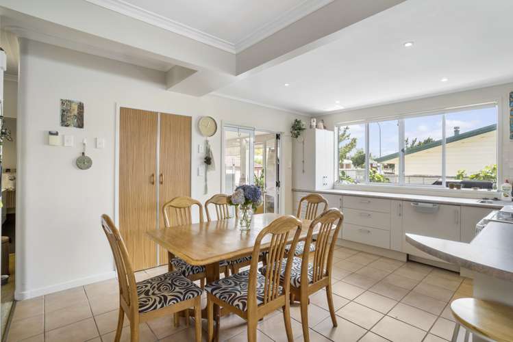 11 Russell Avenue Pukekohe_10