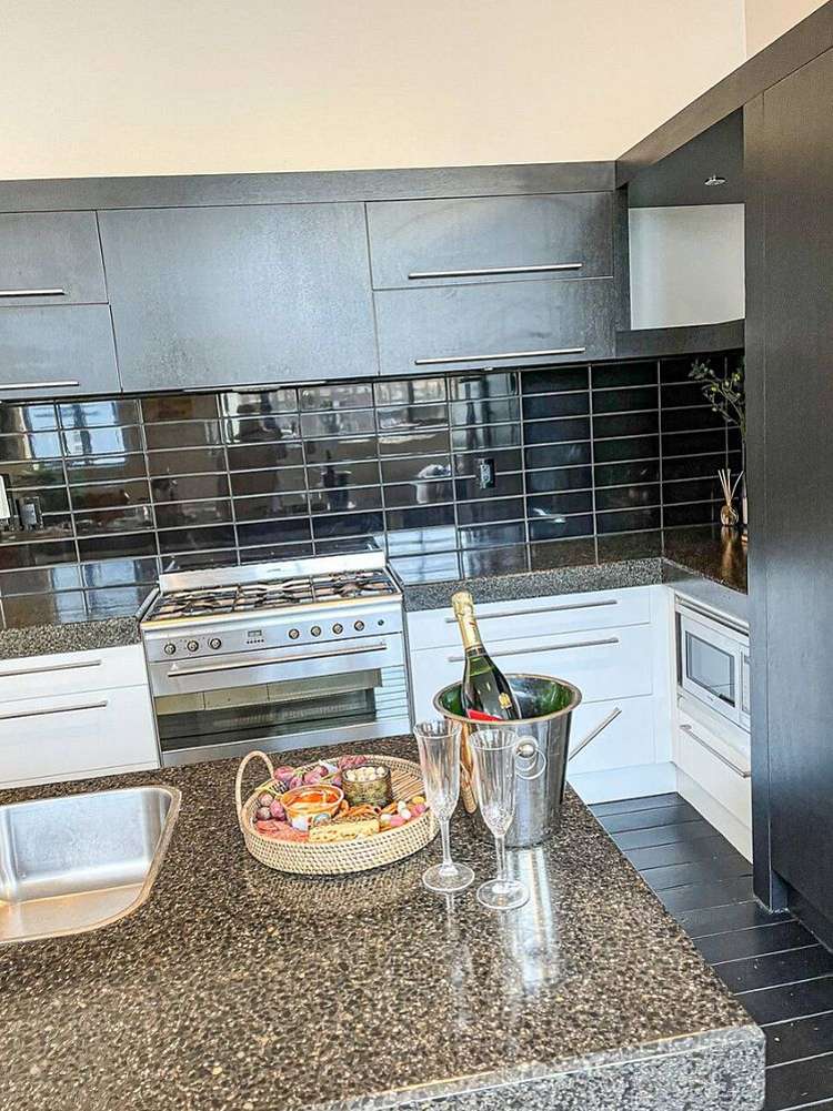 2/49 Dp Bond Street Dunedin Central_2