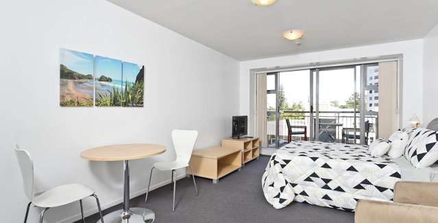 1002/1 Parliament Street City Centre_1