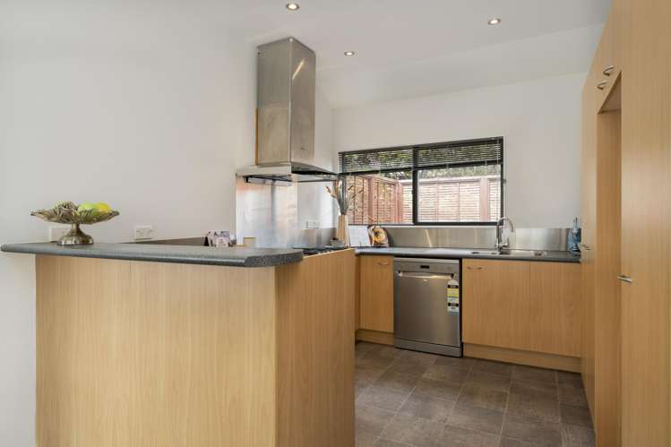 257 Glengarry Road Glen Eden_15