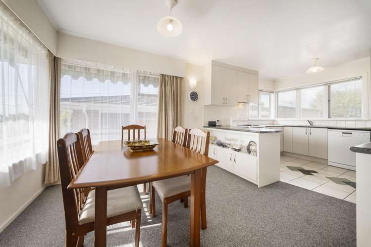 8 Kendrick Place Blockhouse Bay_2