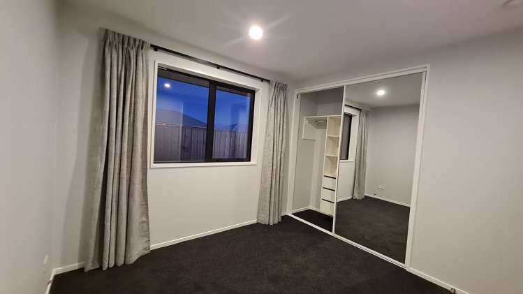 14 Orwell Way Elgin_12