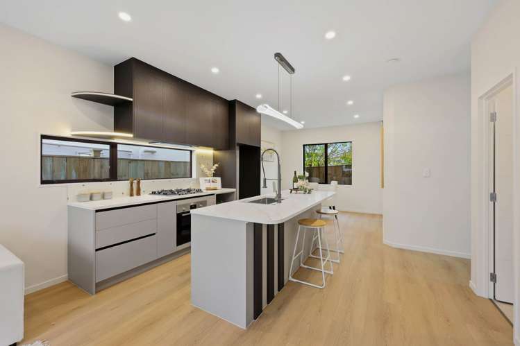 Lots 2-5/44 Bradbury Road Botany Downs_6